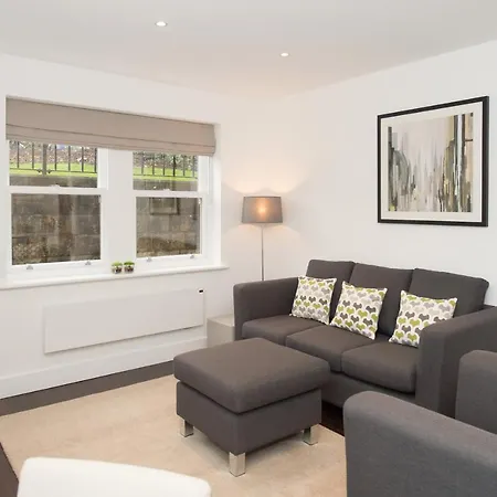 The Windsor - By Serviced Apartment